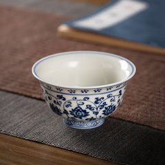 Blue-And-White Winding Branch Pattern Bowl Set • Master Cup