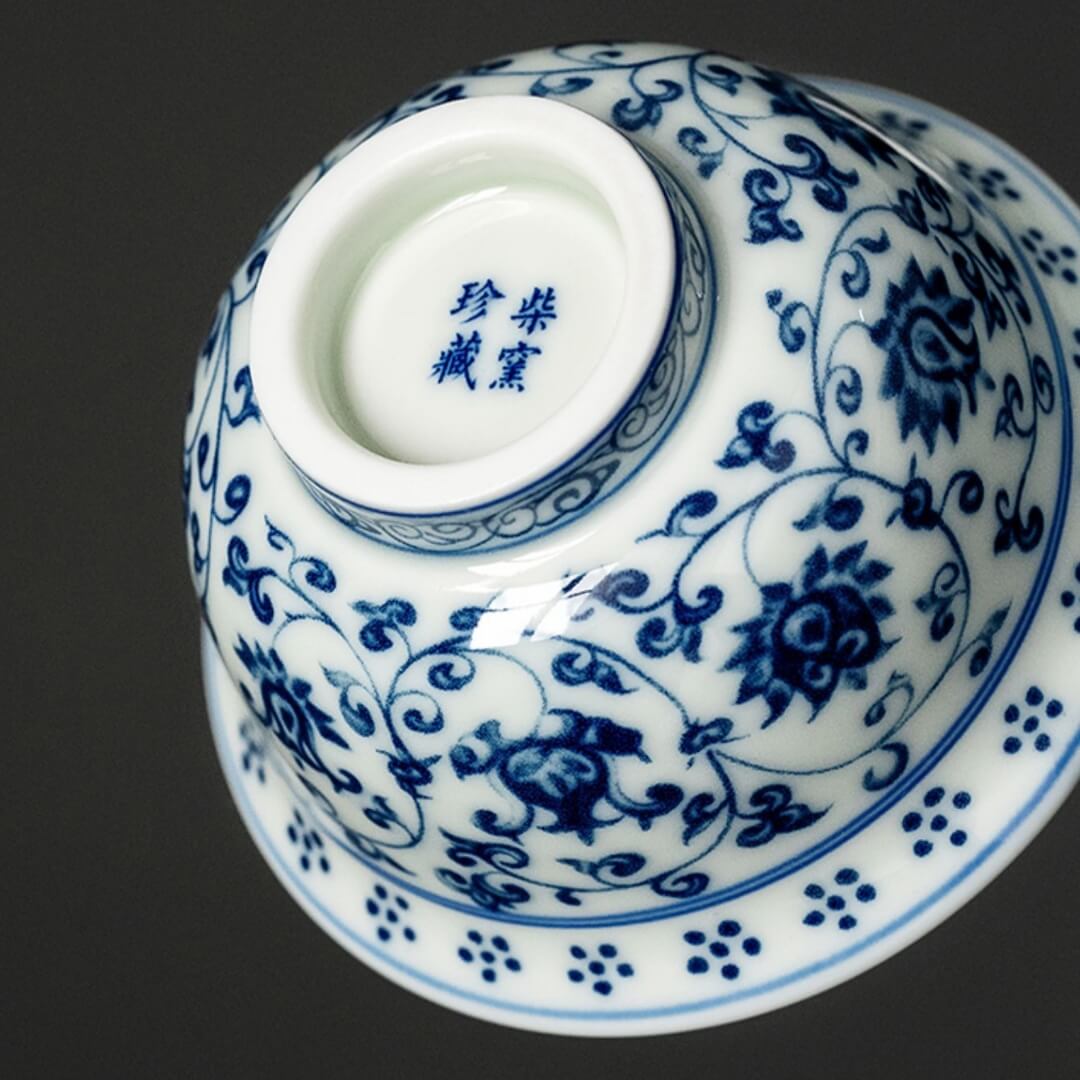 Blue-And-White Winding Branch Pattern Bowl Set • Master Cup